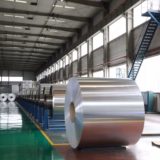 Prezzo di fabbrica Piccolo rotolo per uso domestico 1235 3003 3004 8011 8079 O Rotolo jumbo di carta stagnola per alimenti per contenitori di colore 9